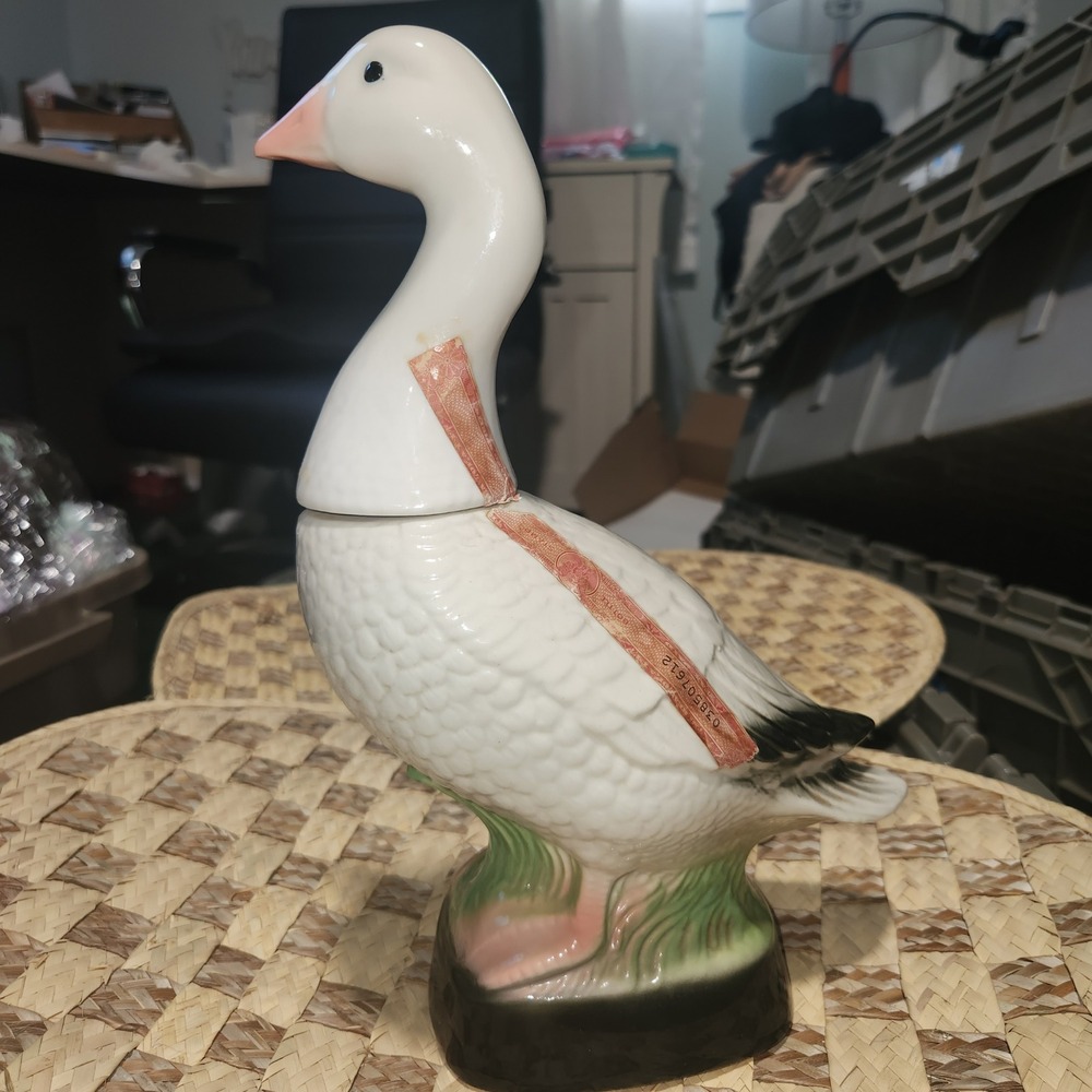 Vintage Jim Beam Snow Goose Decanter Regal China Kentucky Bourbon Whiskey Bottle